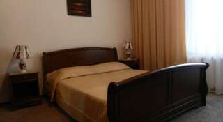 Гостиница Парк-Отель Ялта Ялта Улучшенный двухместный номер с 1 кроватью-16